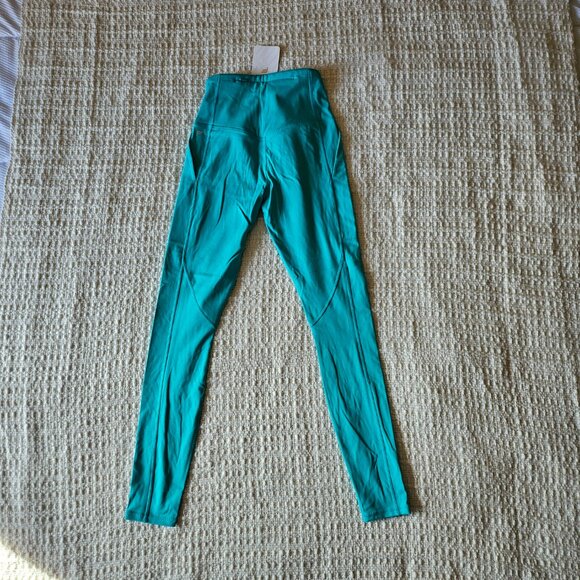 NWT Fabletics Trinity High Waisted Pocket Leggings - Small / 27 - Aqua Oasis - Picture 2 of 4